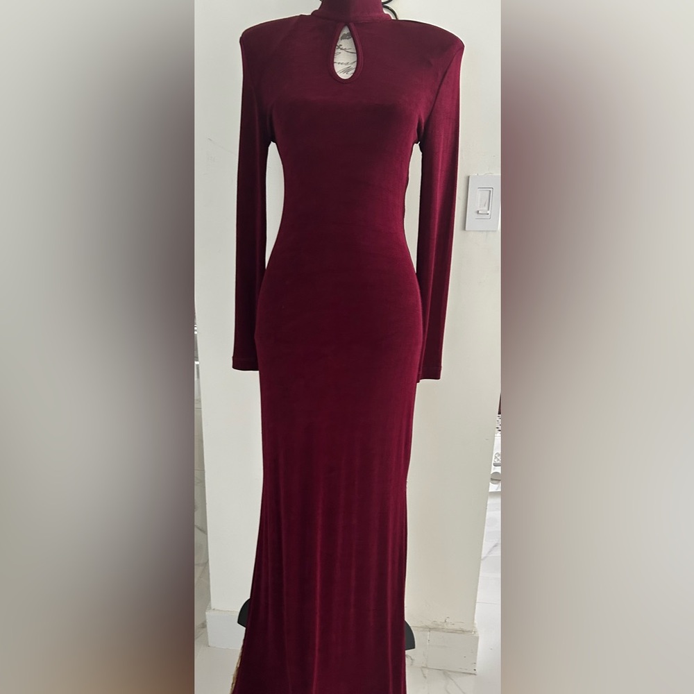 PG CollectionBurgundy Long-Sleeve Maxi Velvet Dress with Keyhole Neck Open Back